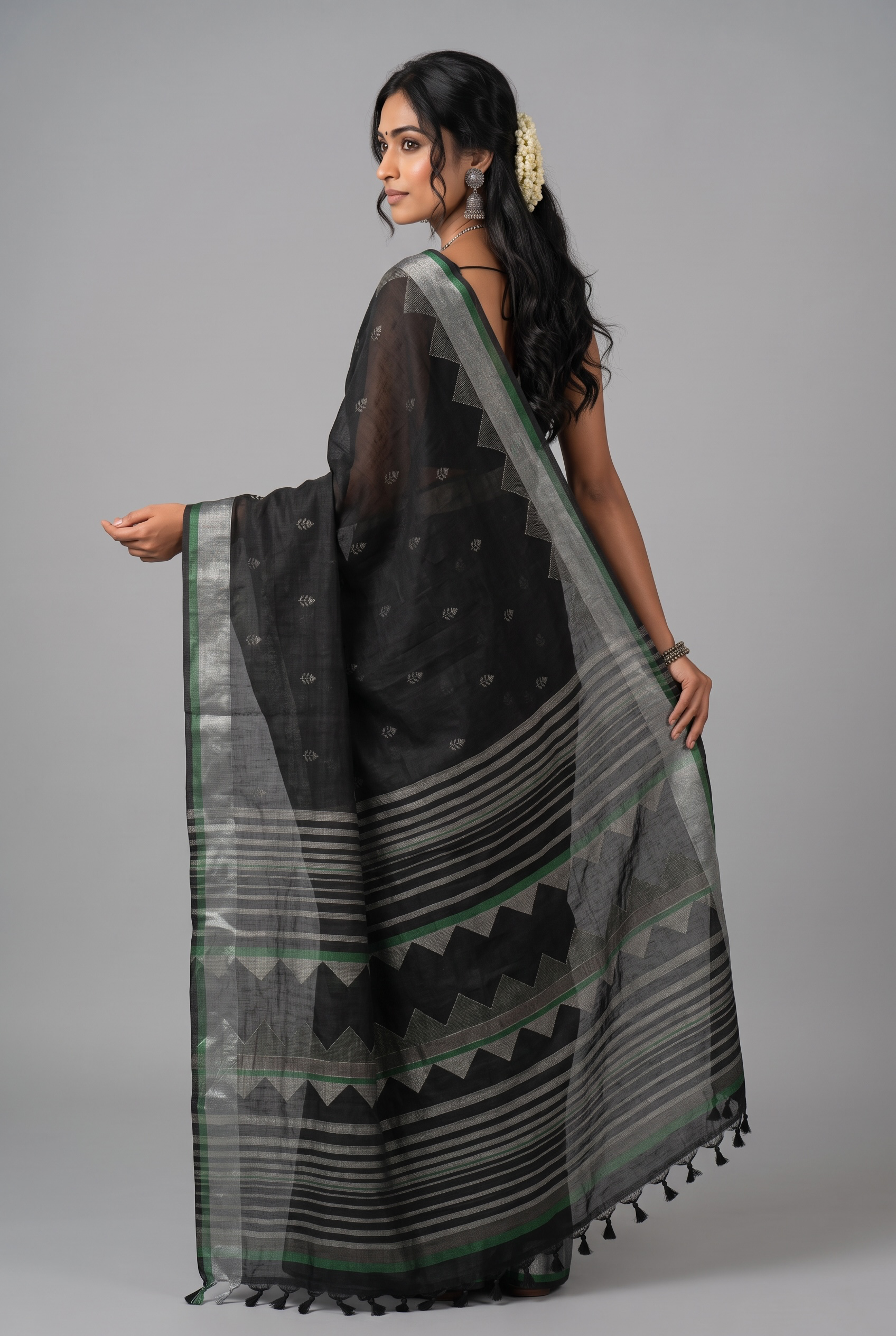 Midnight Elegance: Black Handloom Saree with Silver Zari & Geometric Pallu