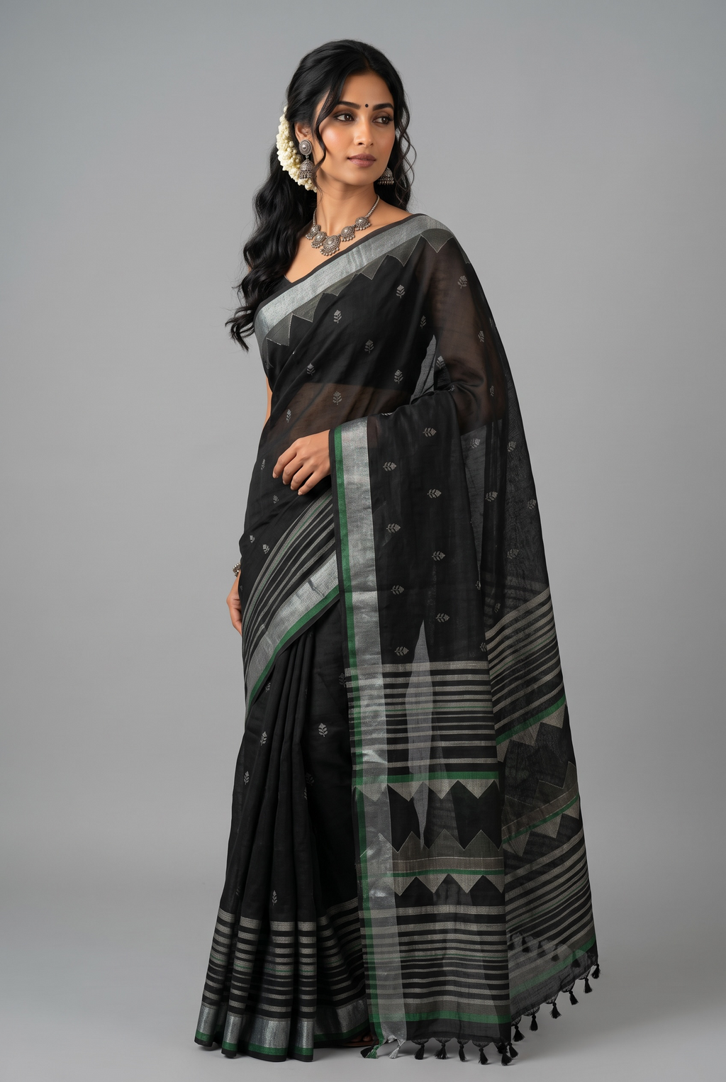 Midnight Elegance: Black Handloom Saree with Silver Zari & Geometric Pallu